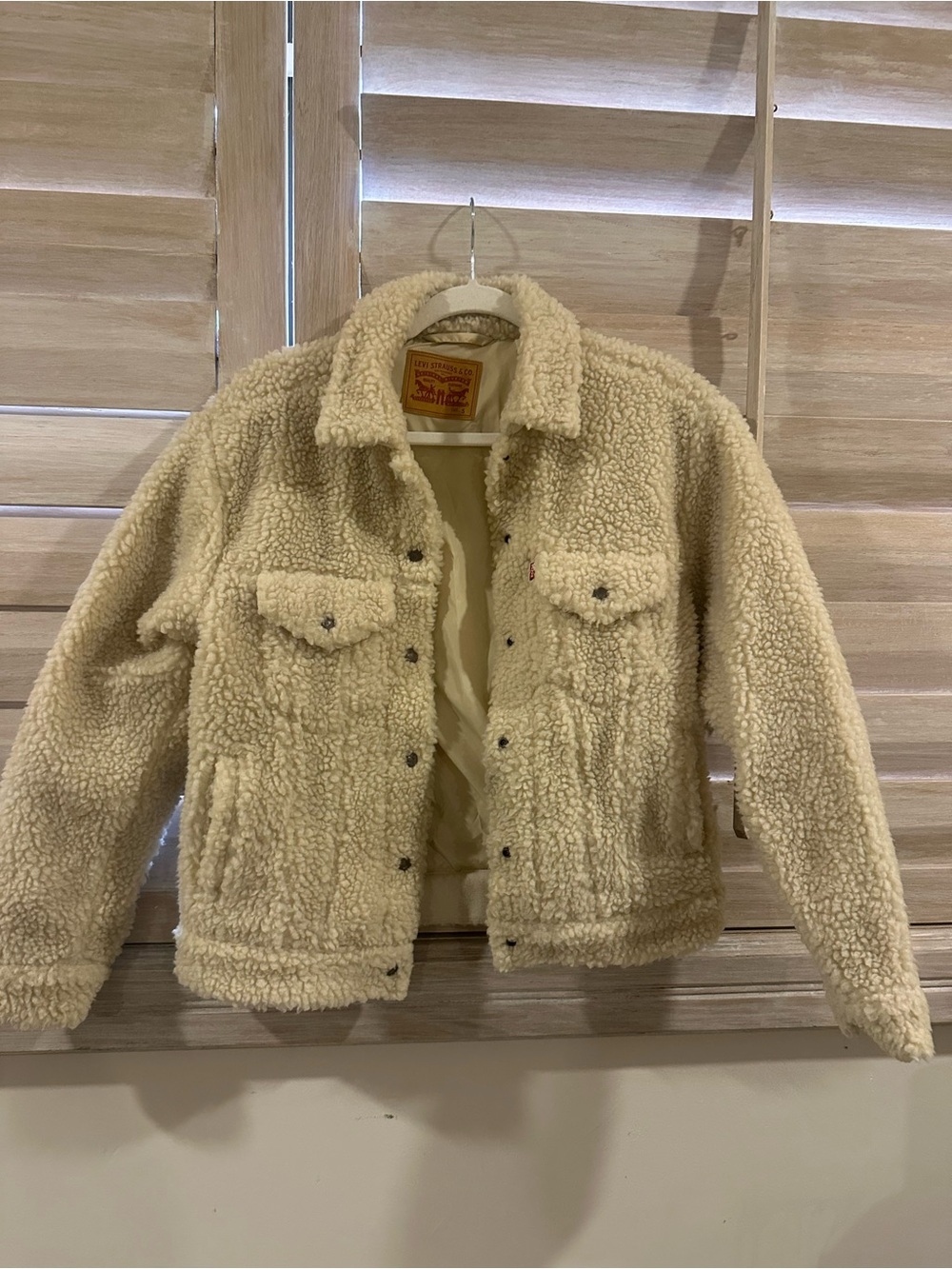 Levi's Cream Sherpa Jacket with Plush Texture